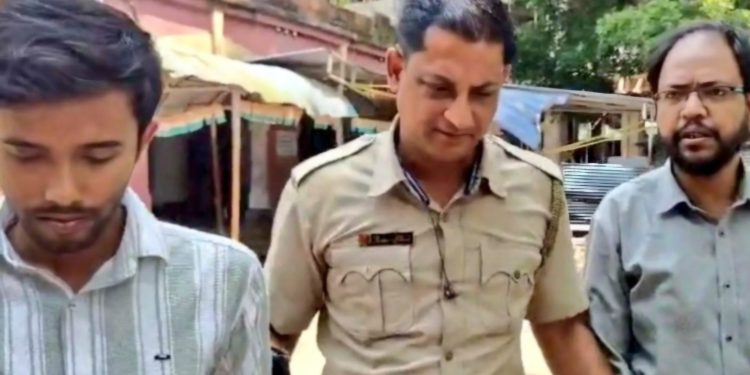 Two Sanatani Ekta Manch members, Chandan Malakar and Progyajit Mondal arrested for pasting Pakistani flag.